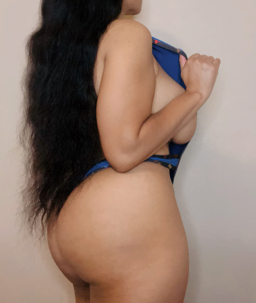 Leila4Play